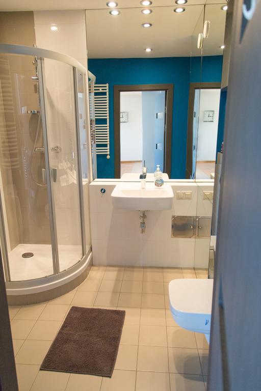 Modern Apartment In City Center クラクフ エクステリア 写真
