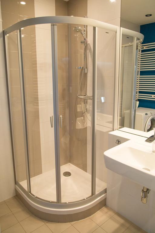 Modern Apartment In City Center クラクフ エクステリア 写真