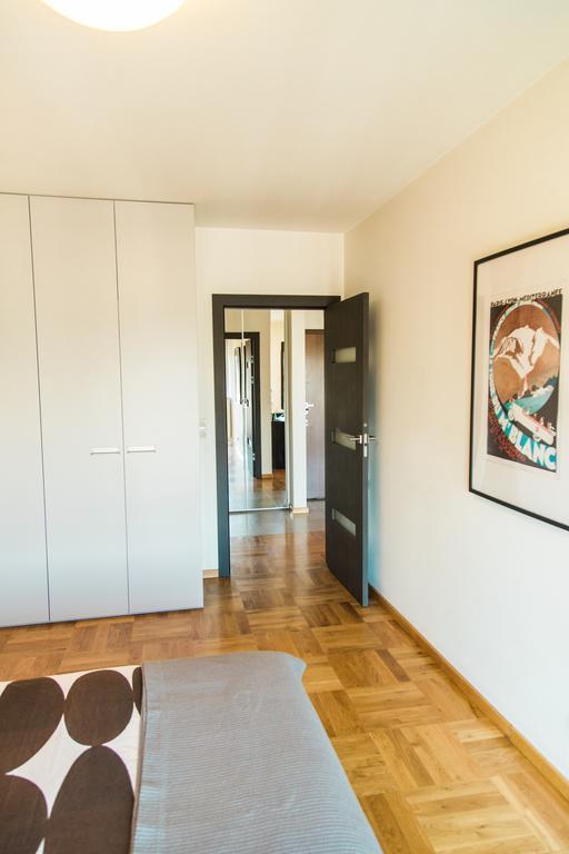 Modern Apartment In City Center クラクフ エクステリア 写真