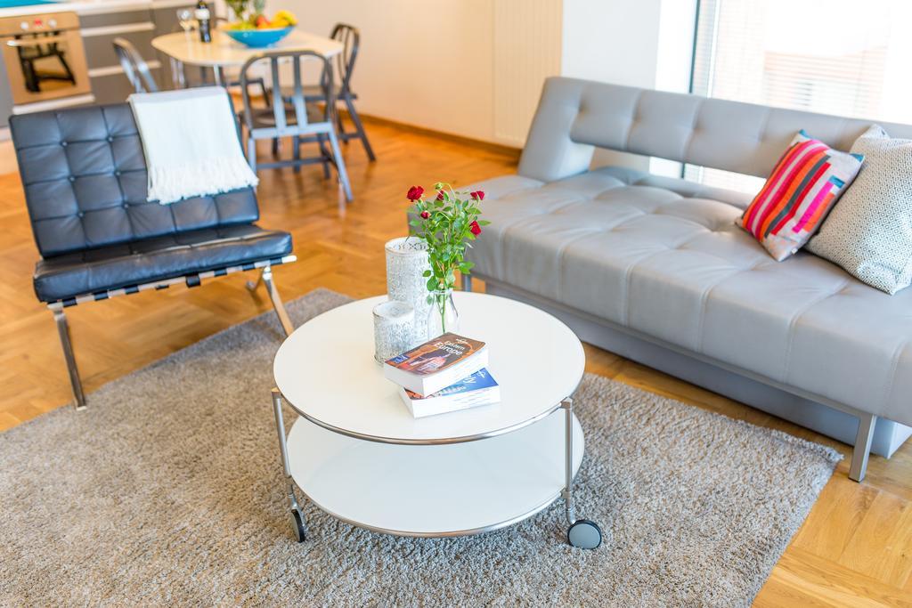 Modern Apartment In City Center クラクフ エクステリア 写真