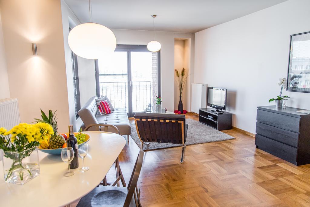 Modern Apartment In City Center クラクフ エクステリア 写真