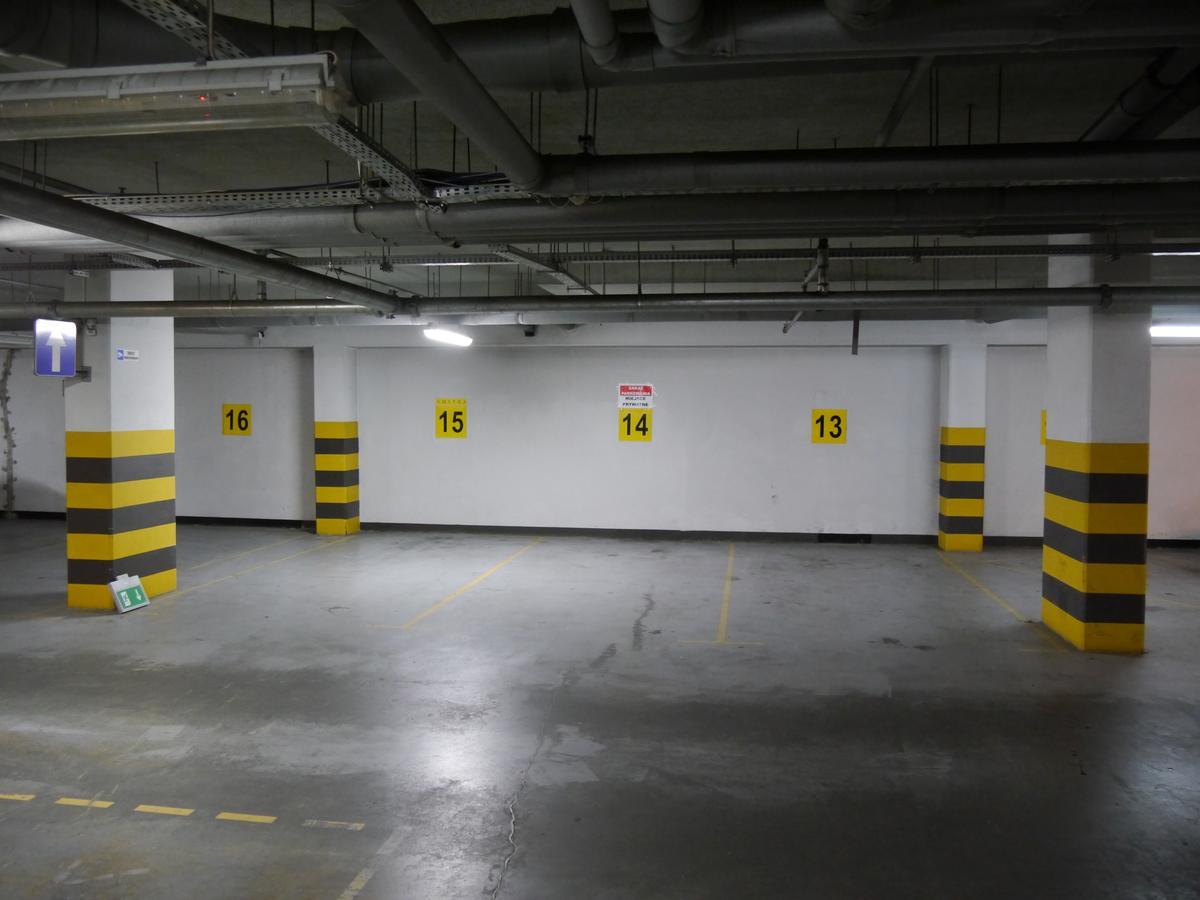Modern Apartment In City Center クラクフ エクステリア 写真